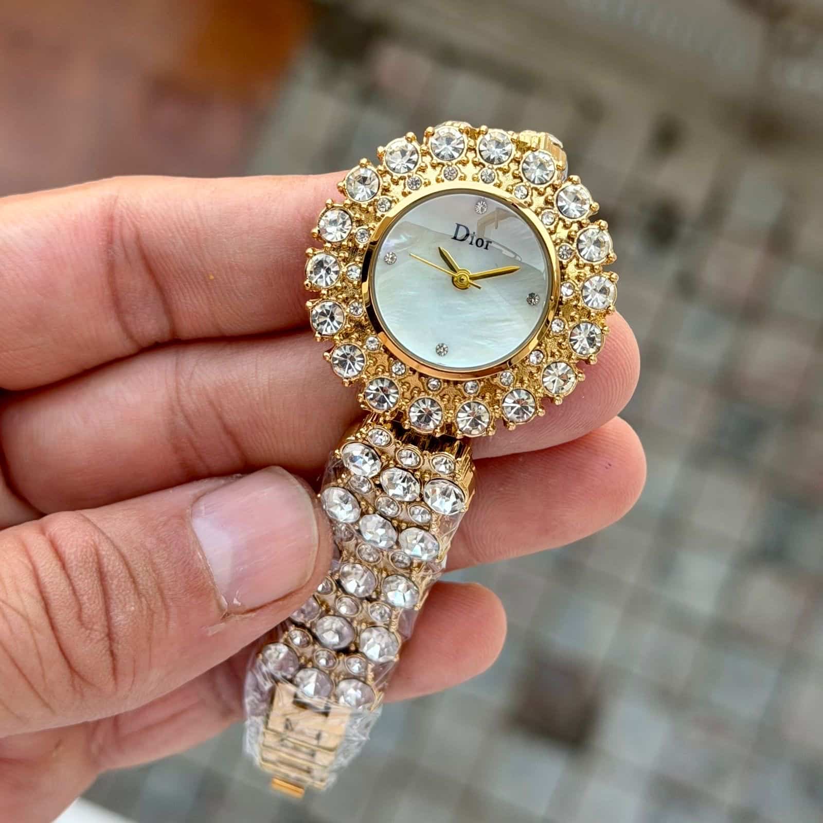 DIOR_LADIES_GOLD-WHITE