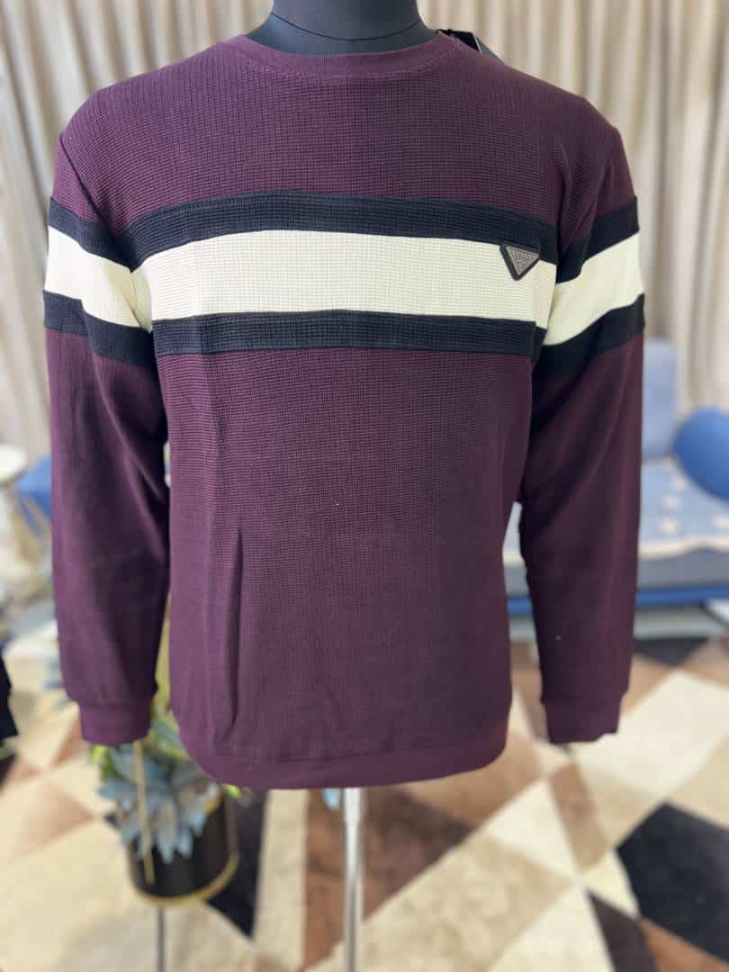 PRAD_A MILANO MAROON PREMIUM SWEATSHIRT AVAILABLE IN TWO DIFFERENT COLOURS WITH BRAND LOGO ON CHEST