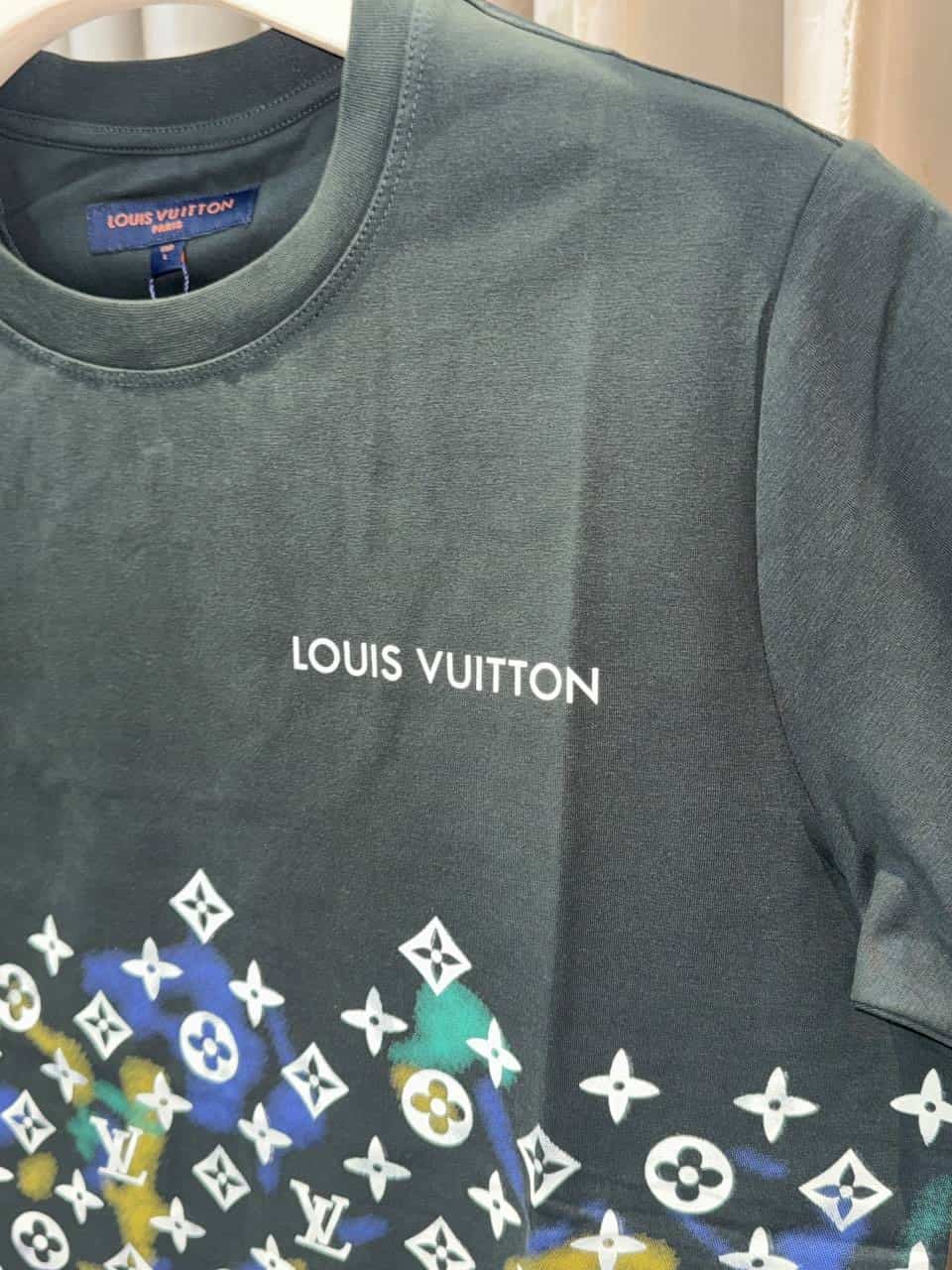 LOUIS VUITTO_N DARK GREEN ROUND NECK TSHIRTS IN ULTRA PREMIUM QUALITY