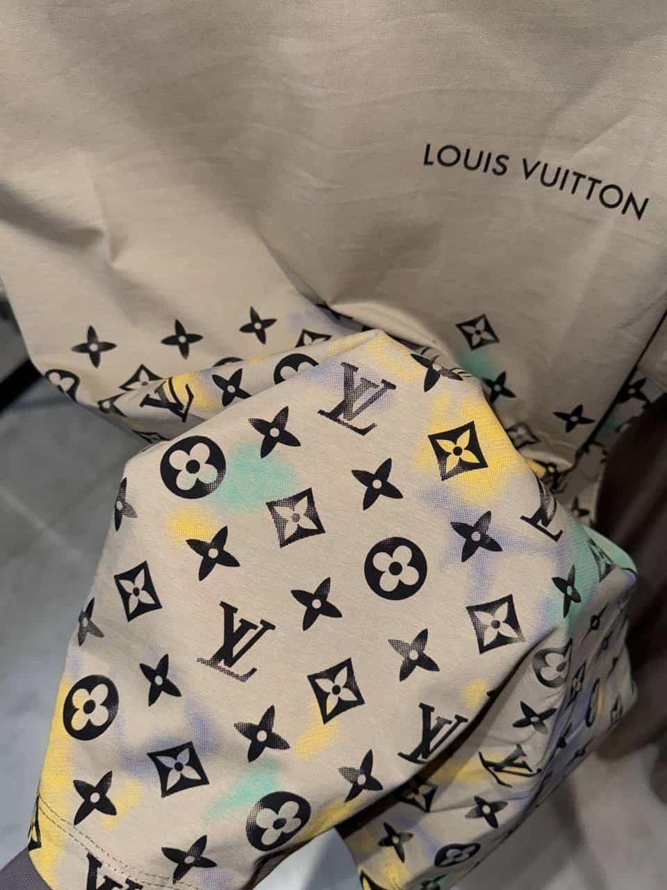 LOUIS VUITTO_N BEIGE ROUND NECK TSHIRTS IN ULTRA PREMIUM QUALITY