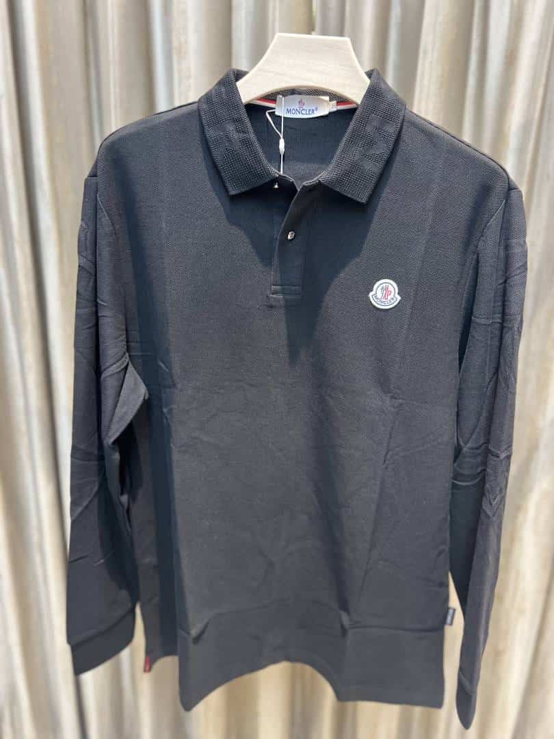 MONCLE_R BLACK FULL SLEEVES IMPORTED TSHIRT AVAILABLE IN ULTRA PREMIUM QUALITY