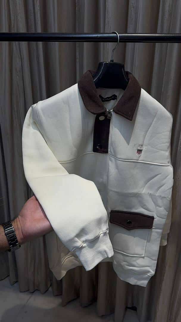GANT ULTRA PREMIUM JACKETS AVAILABLE WITH DOUBLE POCKET & BRAND LOGO ON CHEST