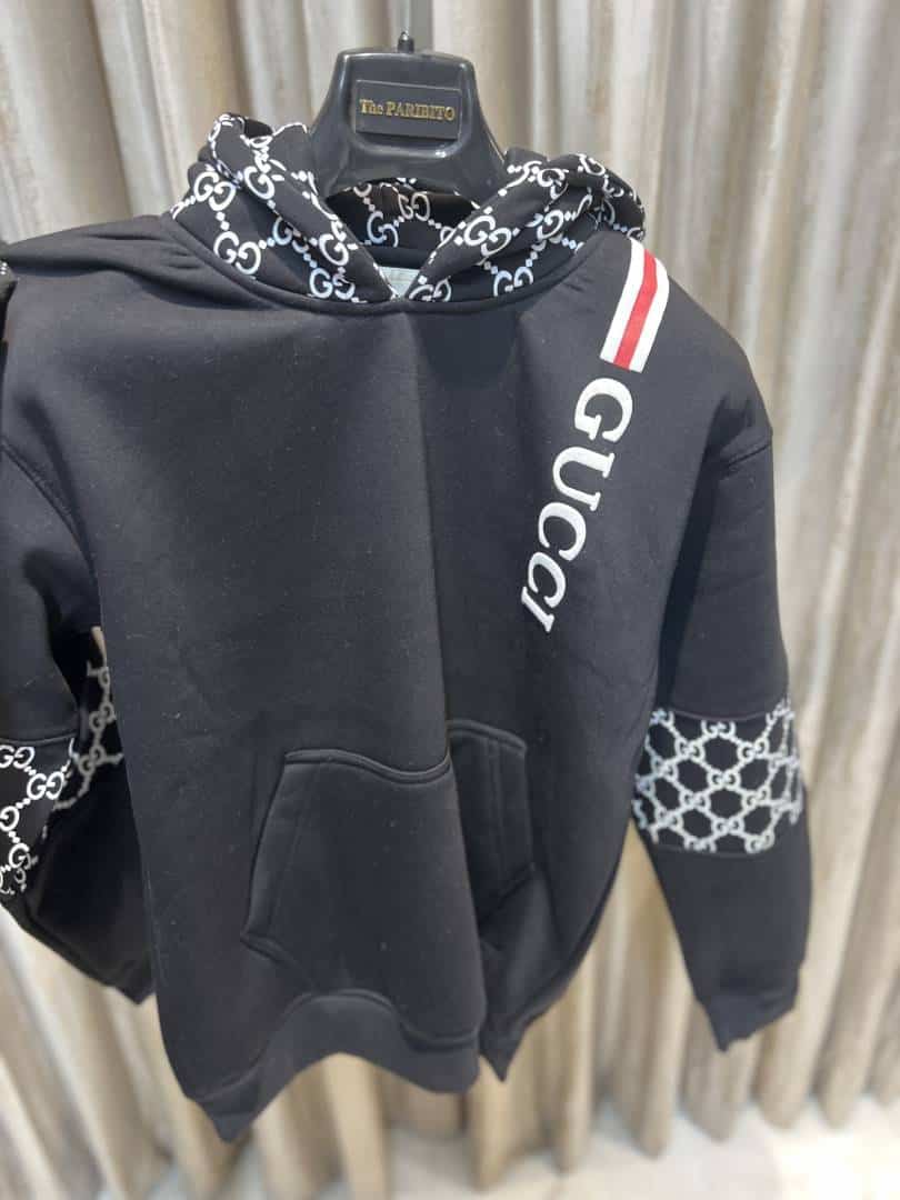 GUCC_I BLACK PREMIUM HOODIES AVAILABLE IN ULTRA PREMIUM QUALITY WITH MONOGR_4M ON SLEEVES