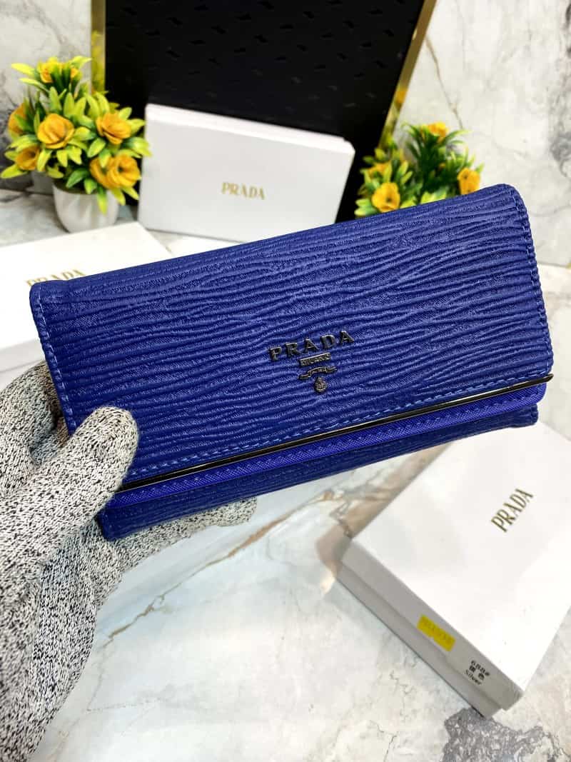 PRAD_A 3 Fold double compartment Clutch wallet 627