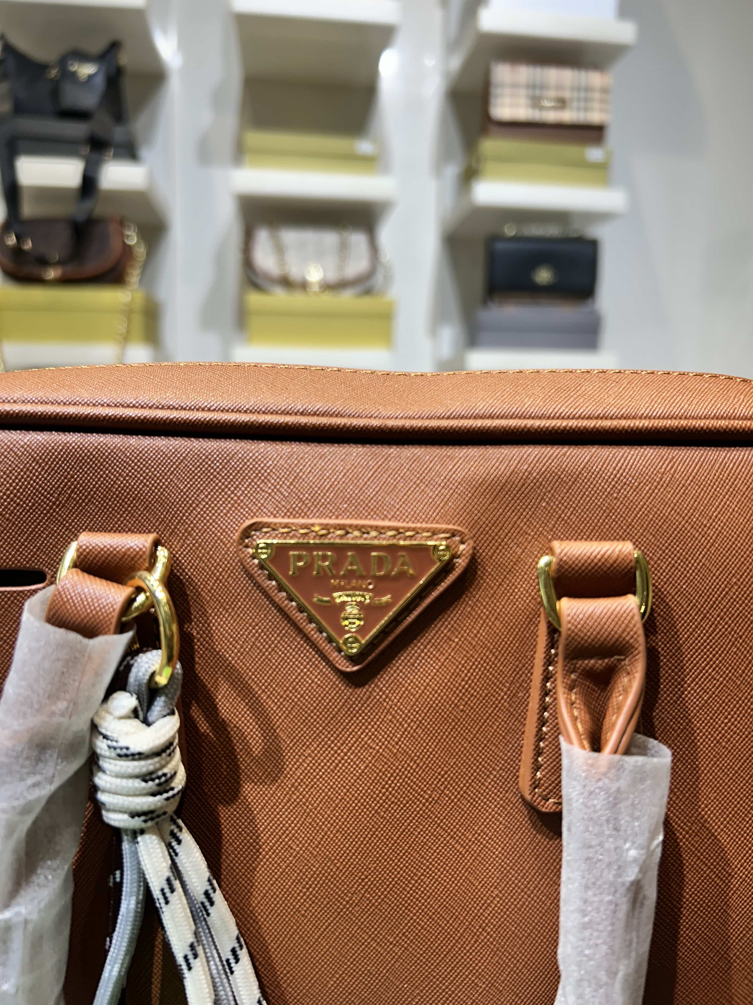 PRADA_Saffiano_Signature_Hand_Bag_888