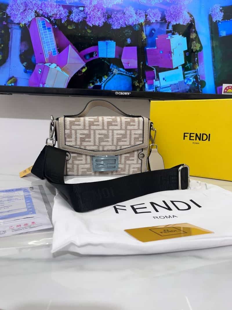 fend_ii baguette shoulder bag (P18