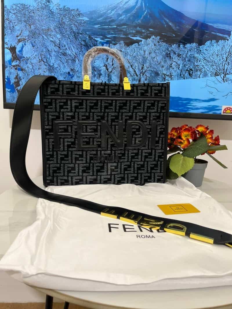 Fend_ii Roma Sunshine Tote Bag p33