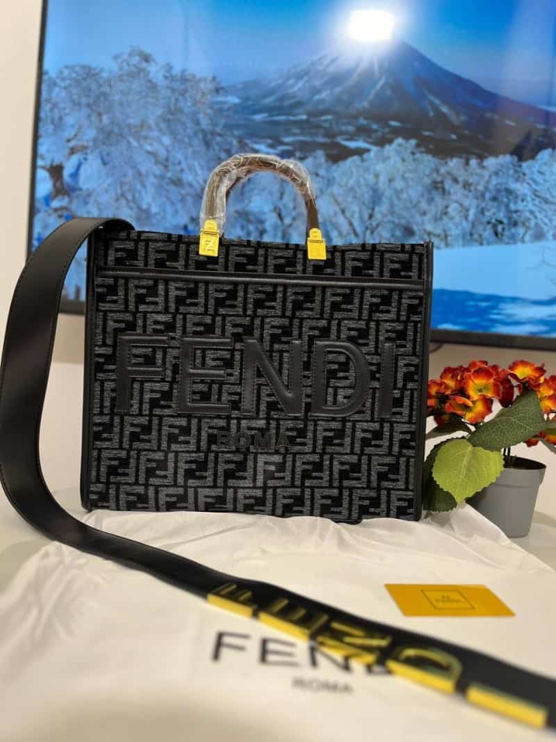 Fend_ii Roma Sunshine Tote Bag p33
