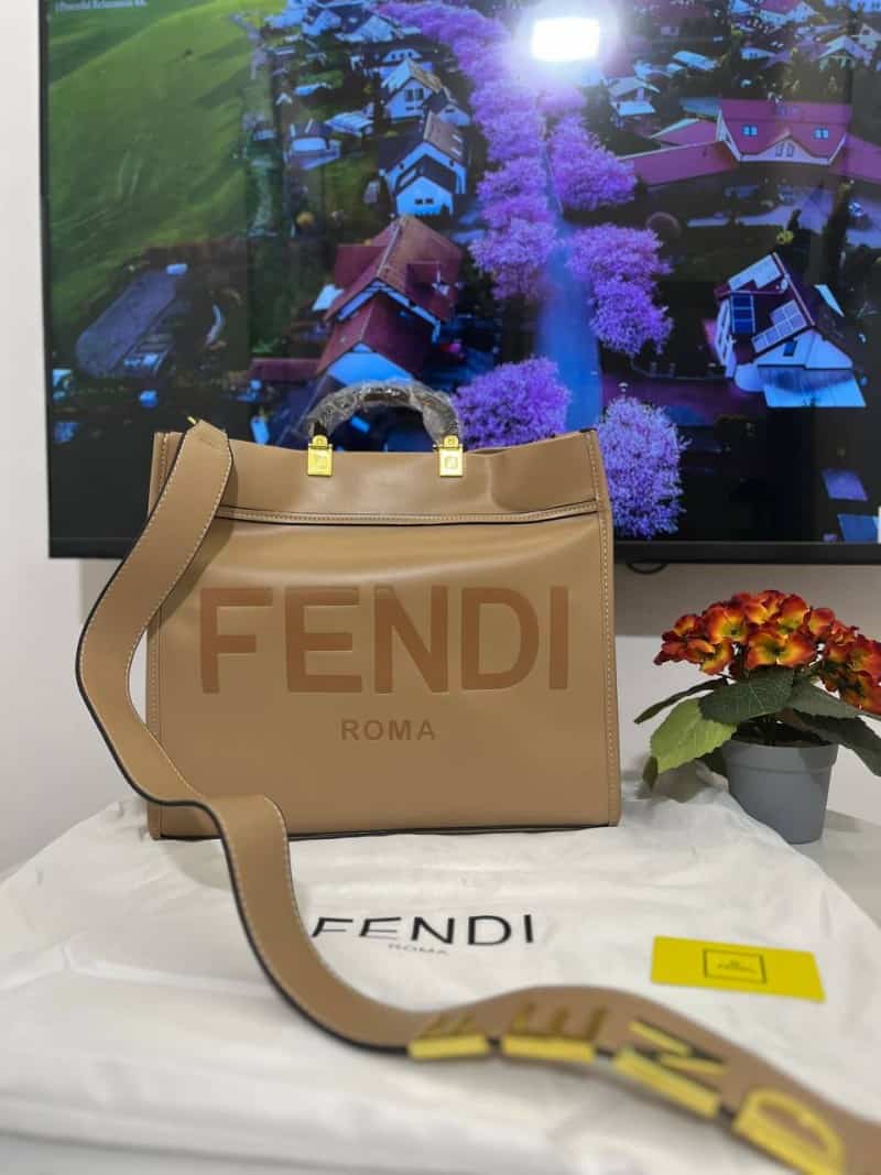 Fend_ii Sunshine Tote and shoulder
