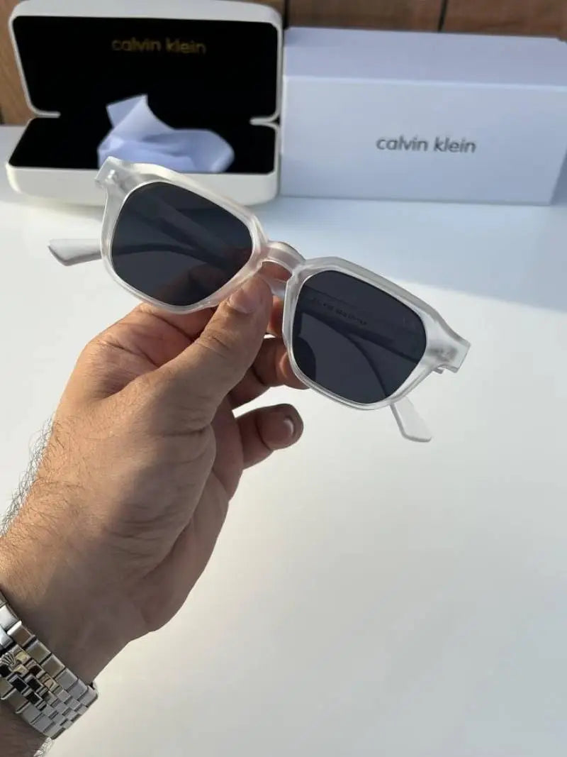 Calvin_klain_05_white_Black