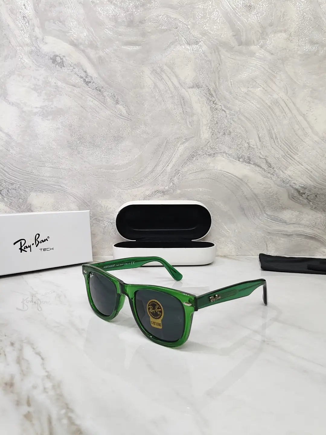 Ray ban 2140 green