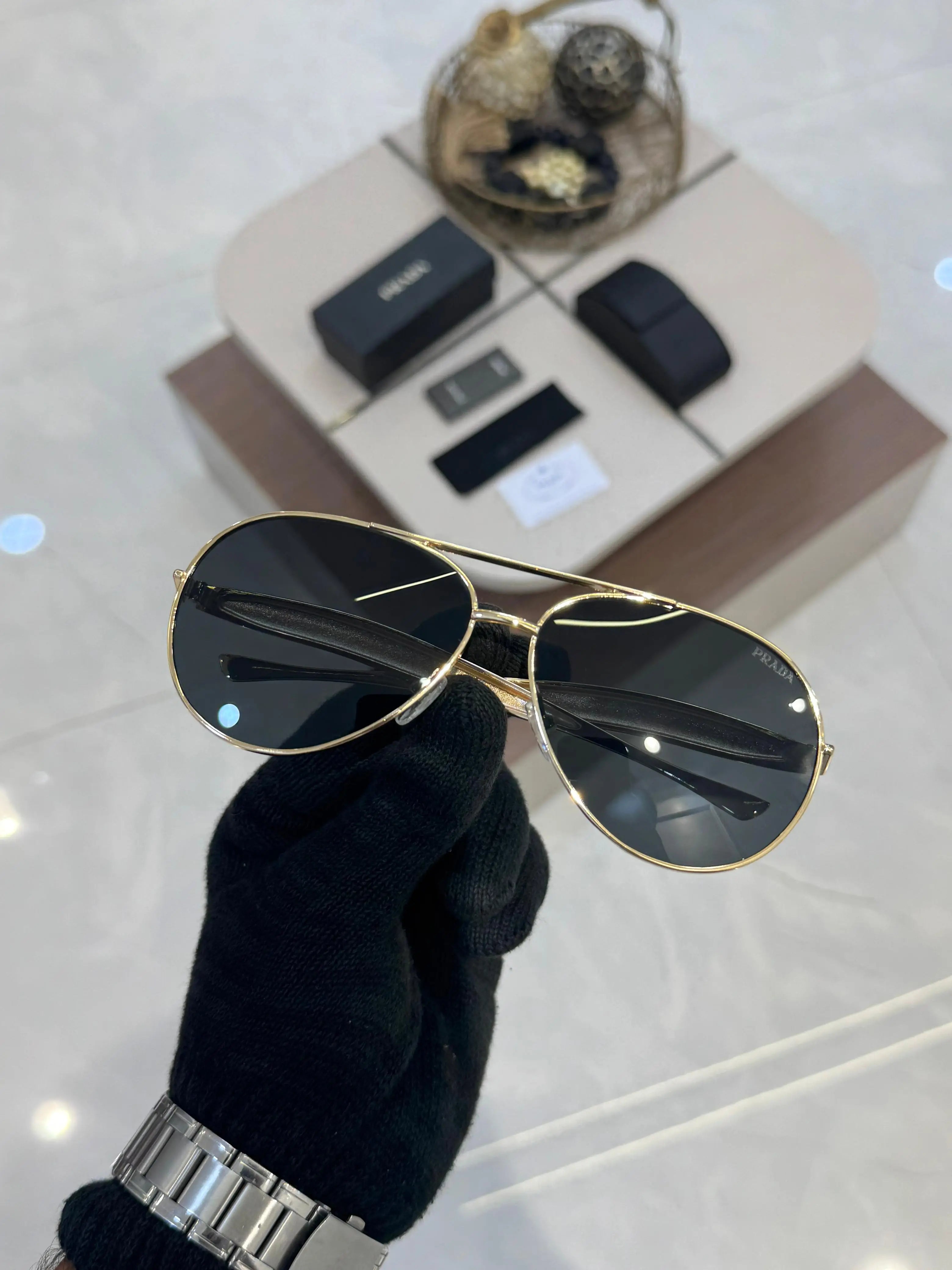 Prada 122 Gold Black