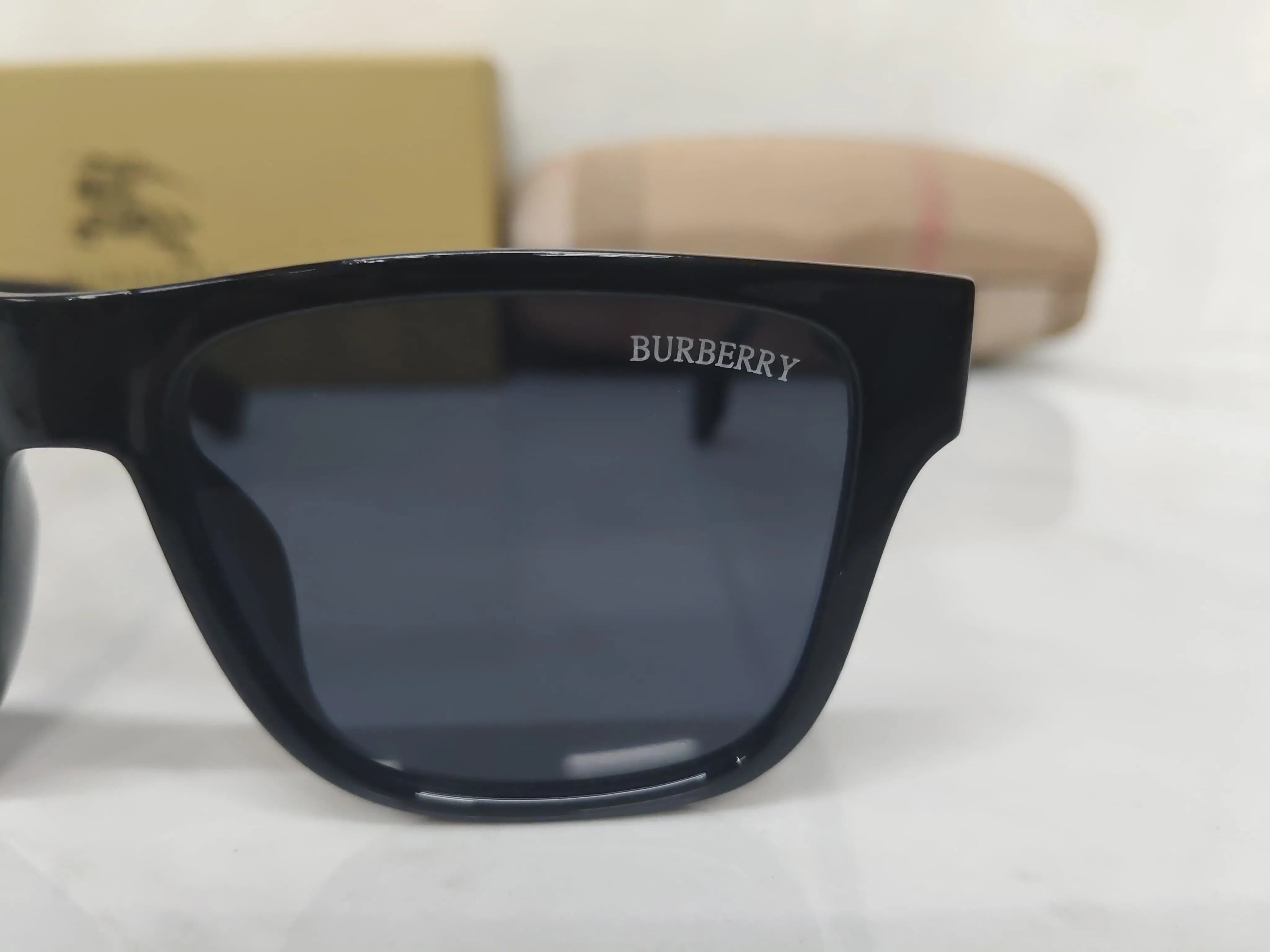 Burberry 4358 Glossy