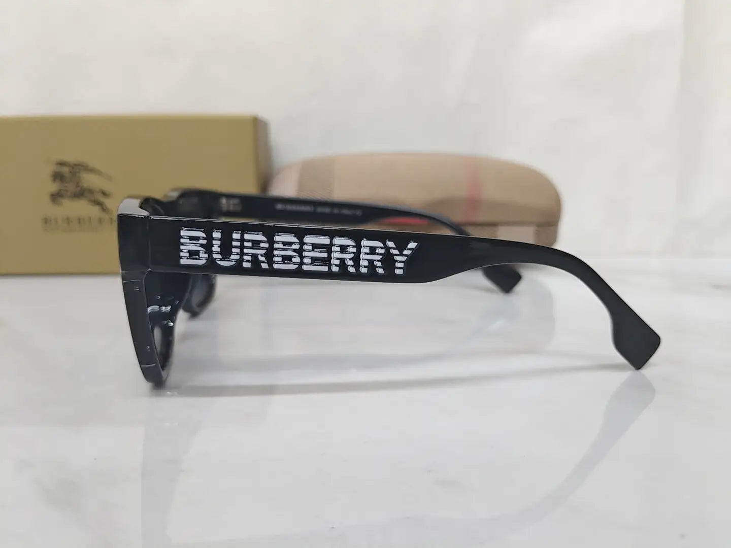 Burberry 4358 Glossy