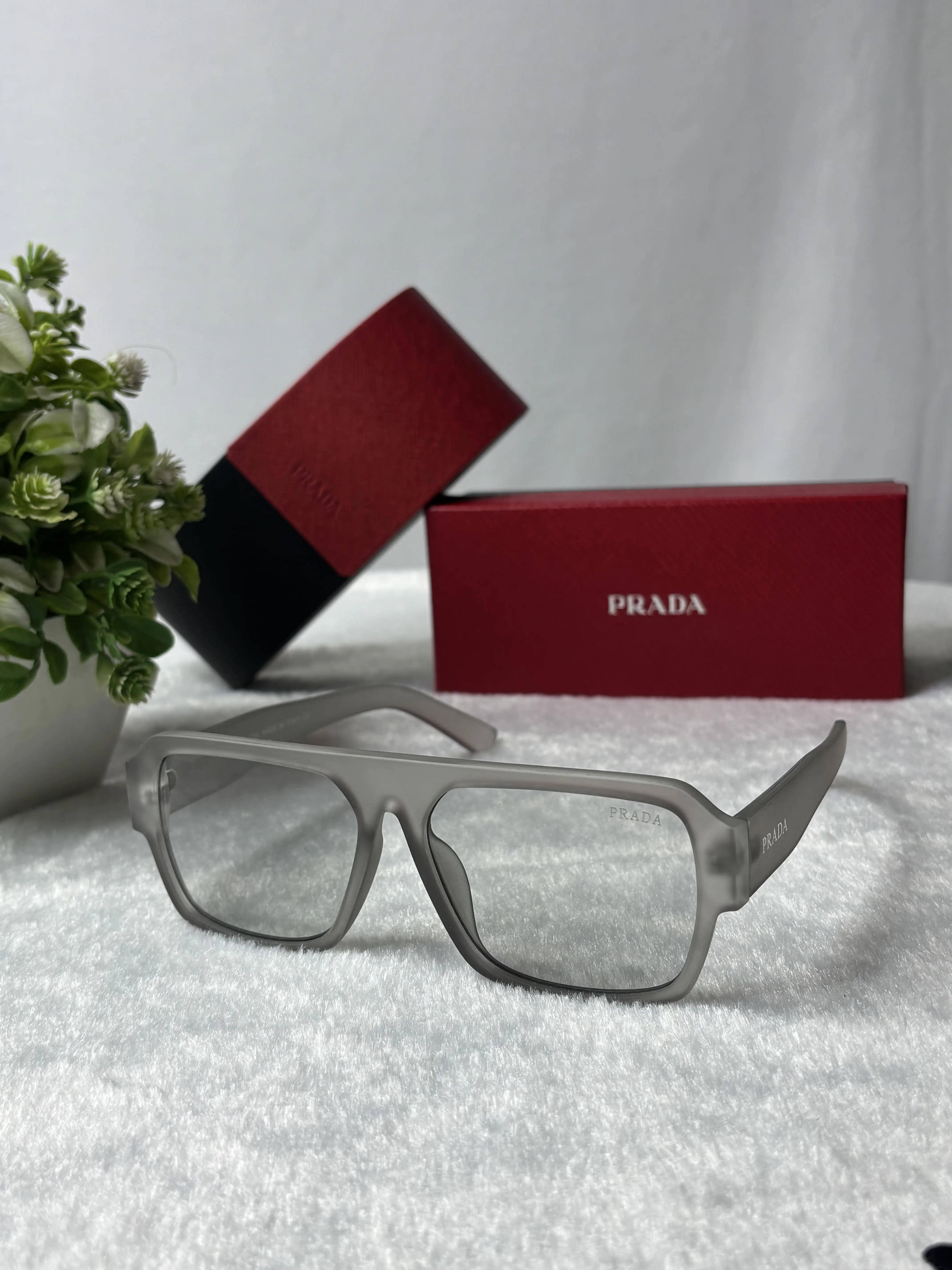 Prada 22 transparent grey