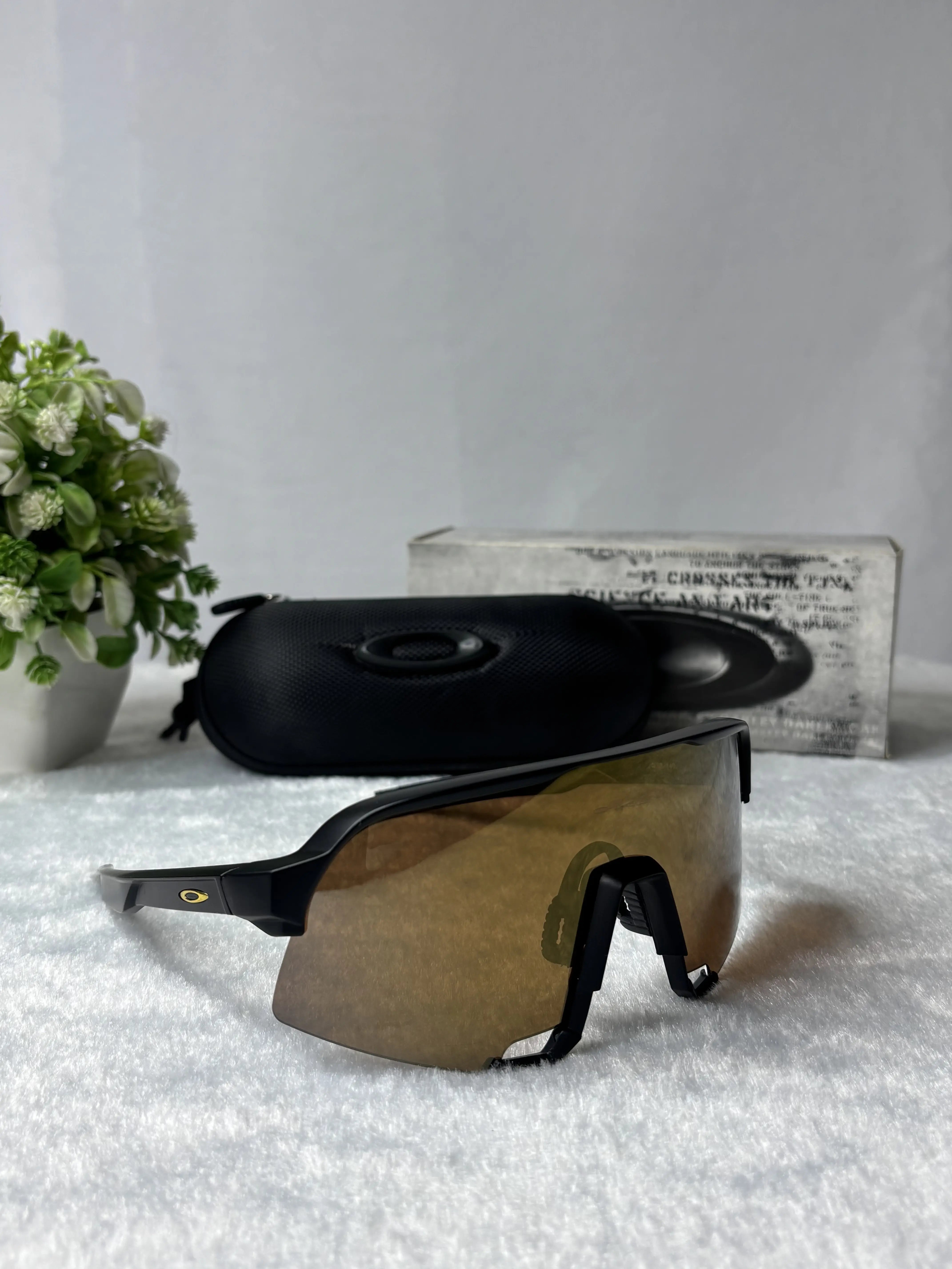 Oakley S3 Gold Black
