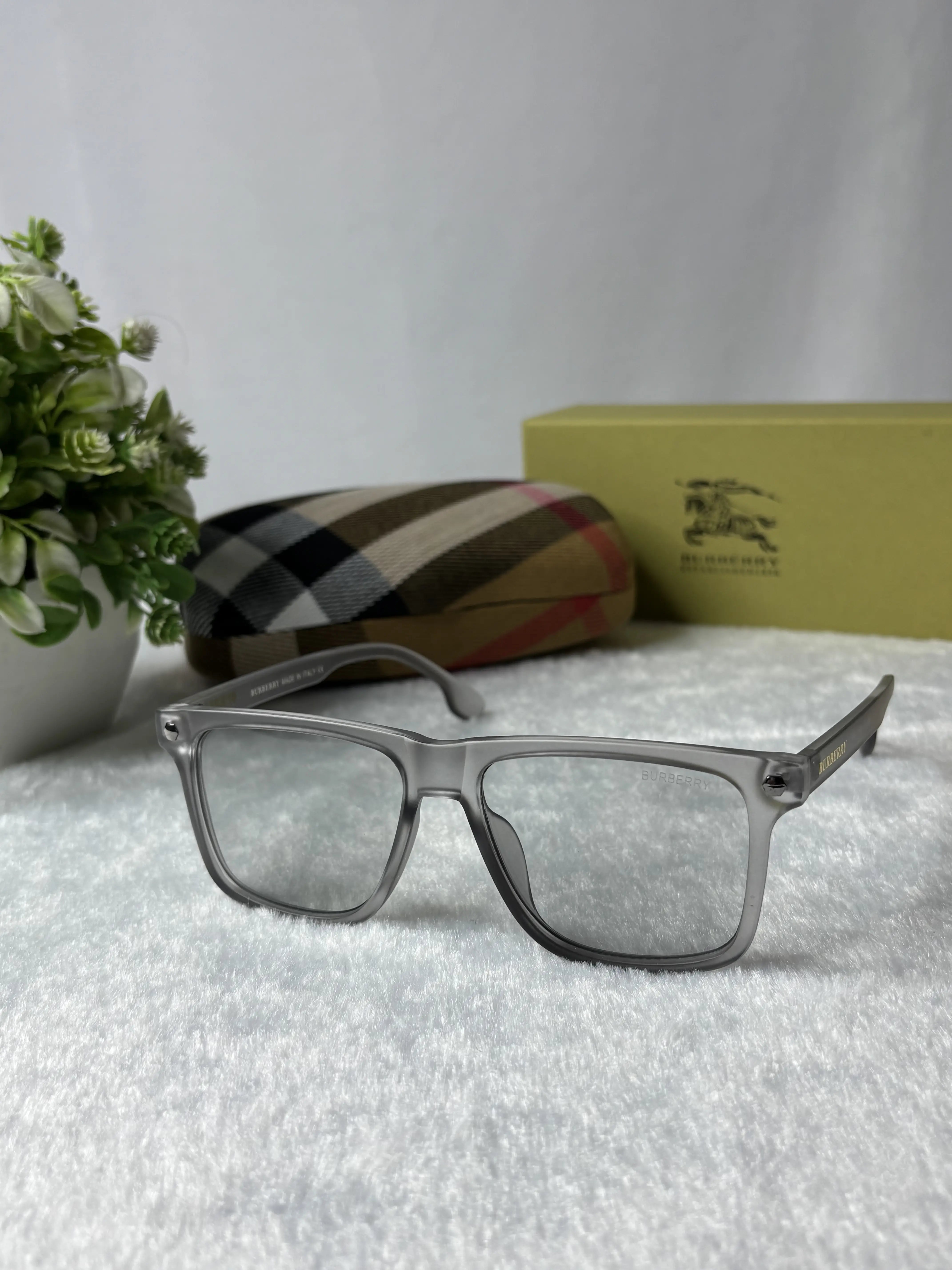 Burberry 4182 Transparent Grey