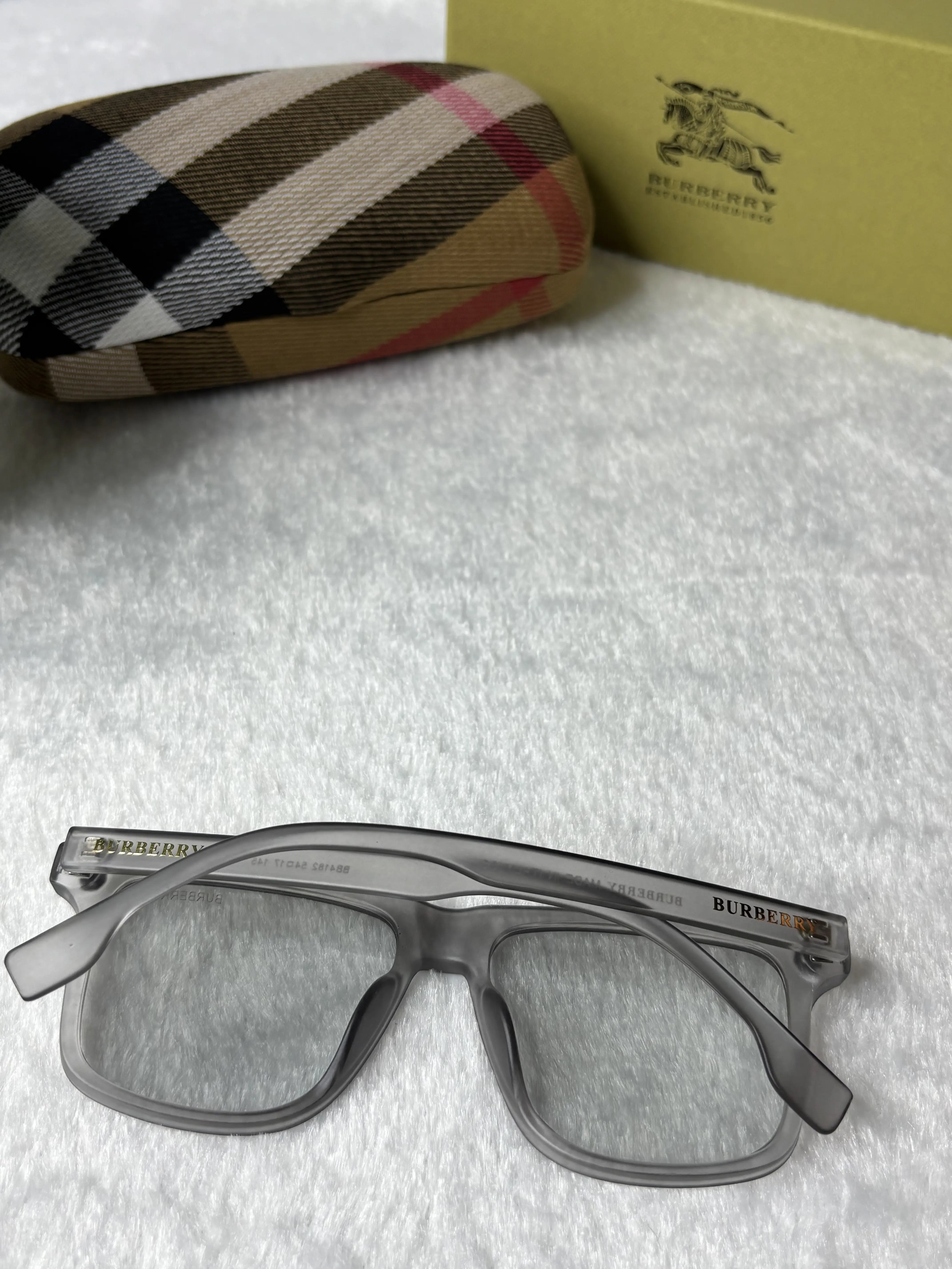 Burberry 4182 Transparent Grey