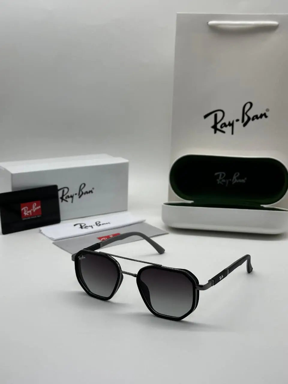 RayBan 3162 matte black smoke grey