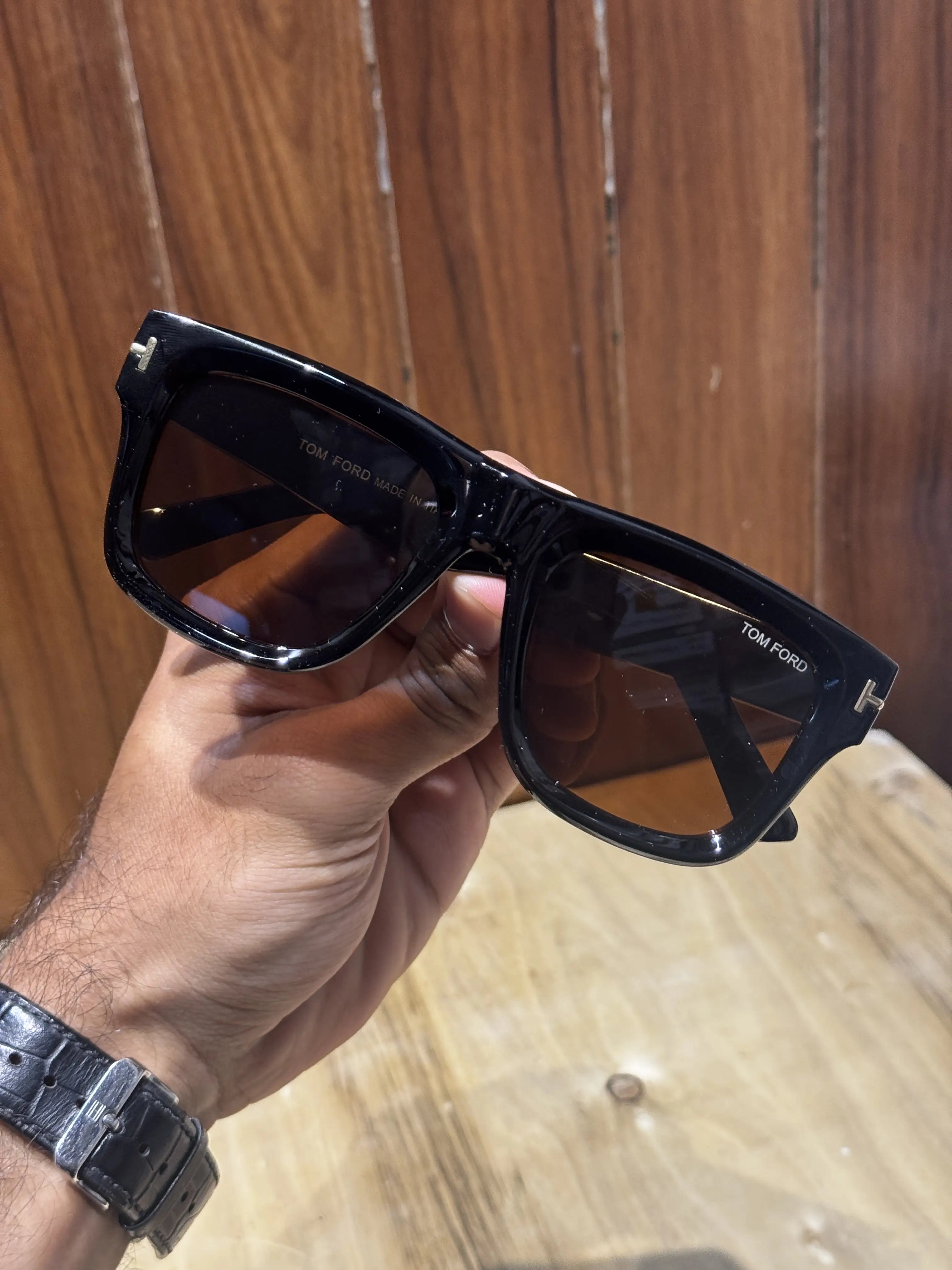 Tomford Black Brown Premium Shades 258
