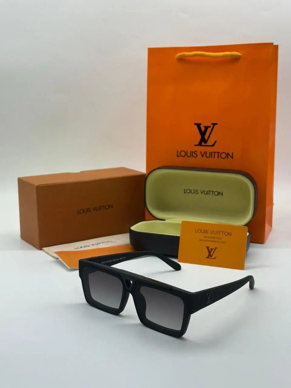 Louis Vuitton 1984 Dark Grey black