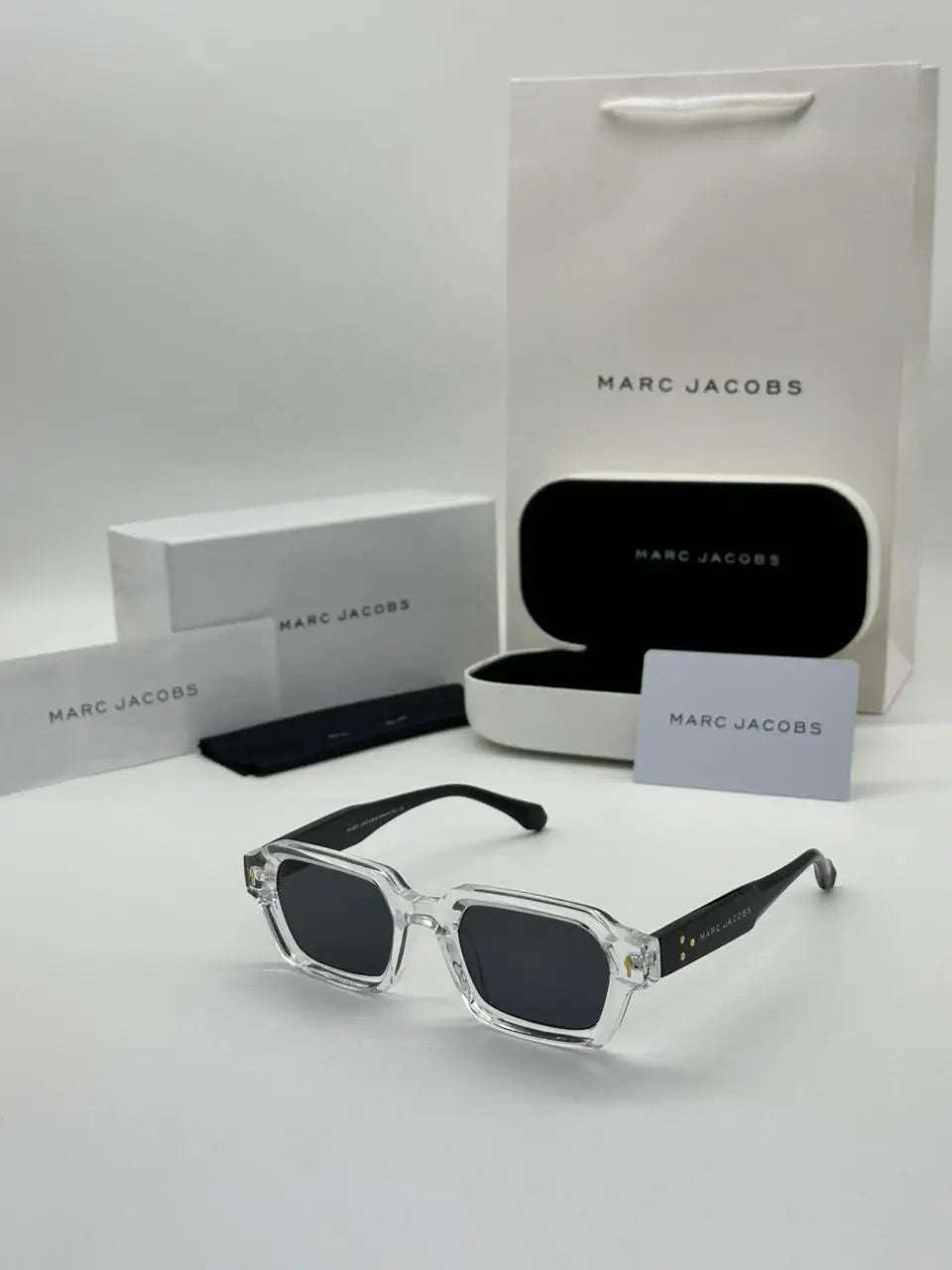 Marc Jacobs 1115 crystal black