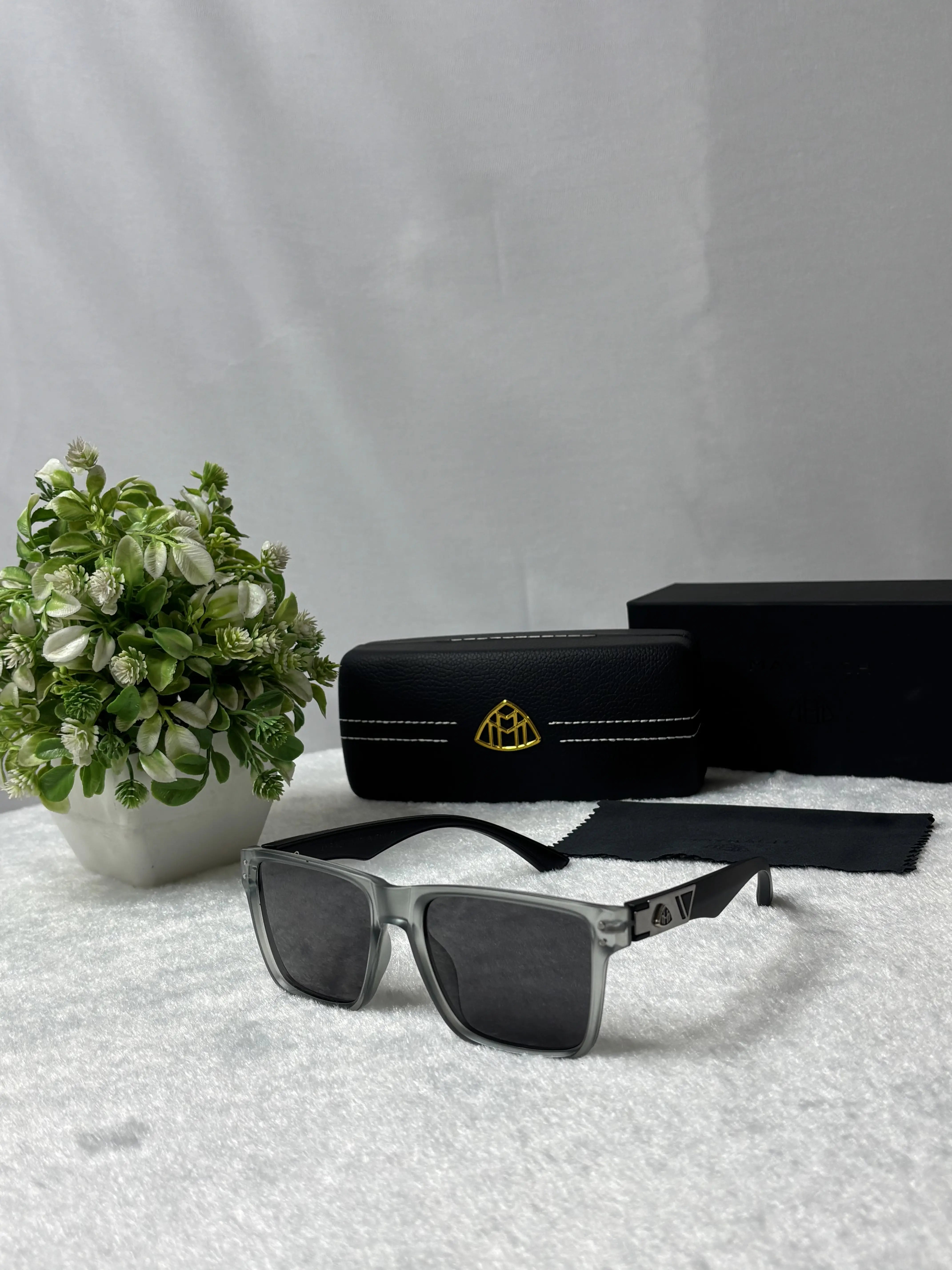 Maybach 7503 grey balck
