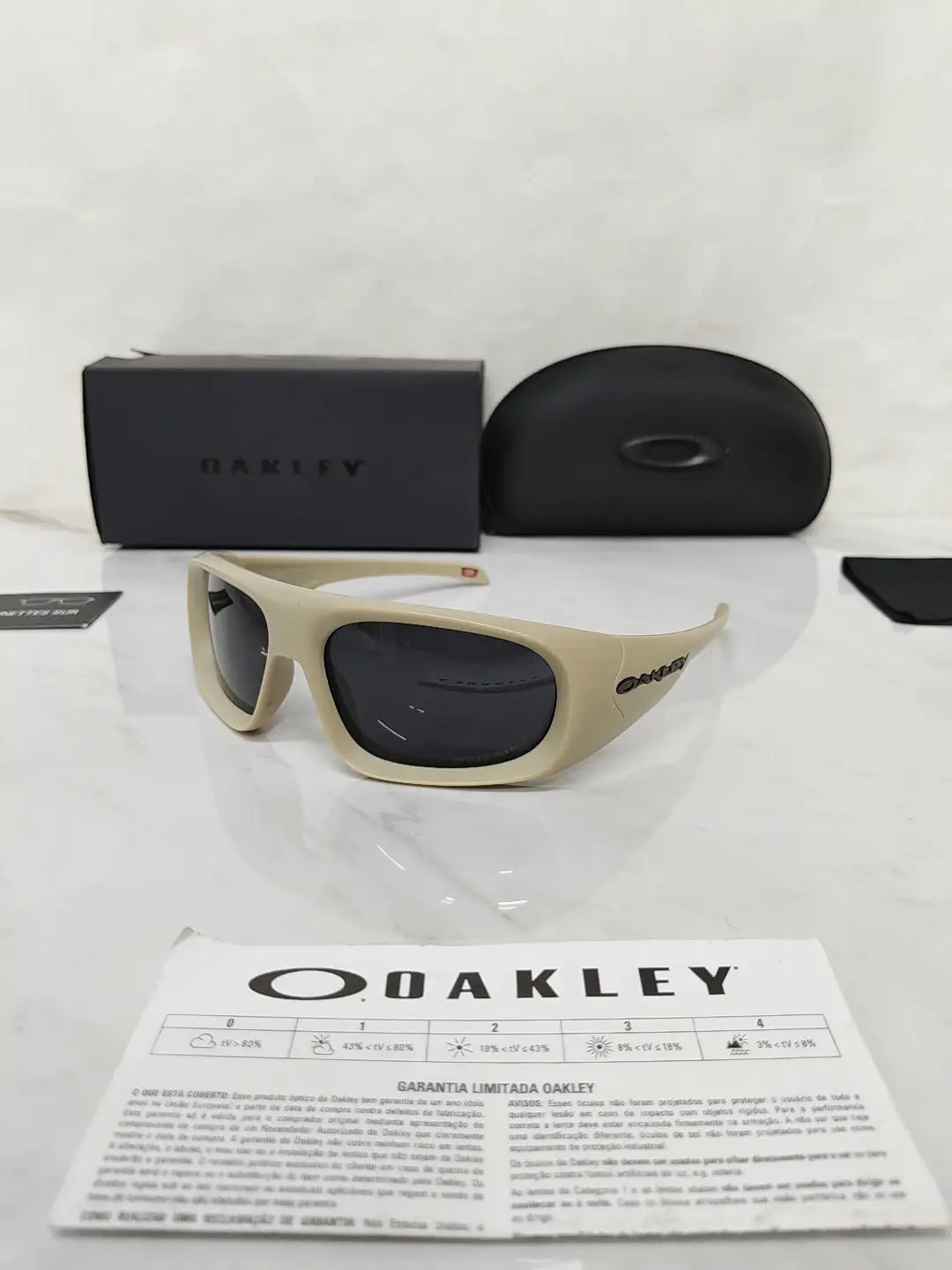 OKALEY DE SOTO BEIGE OO9491