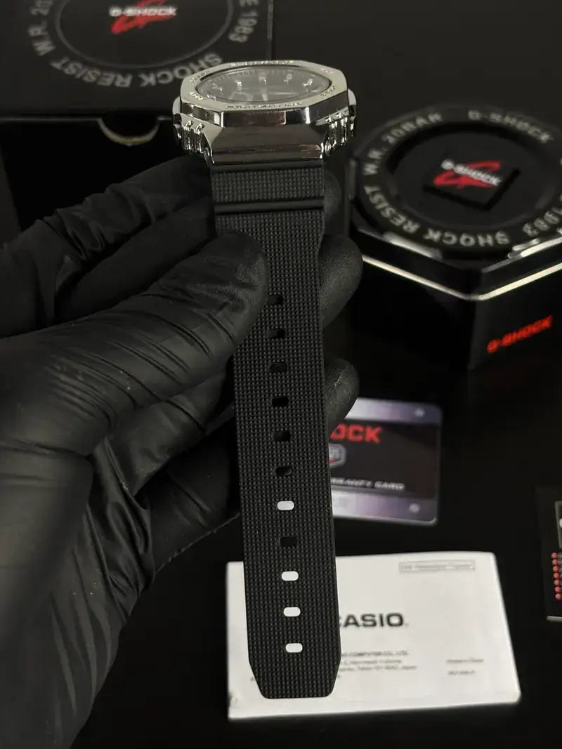 Casio G-Shock GM-2100 Metal dial