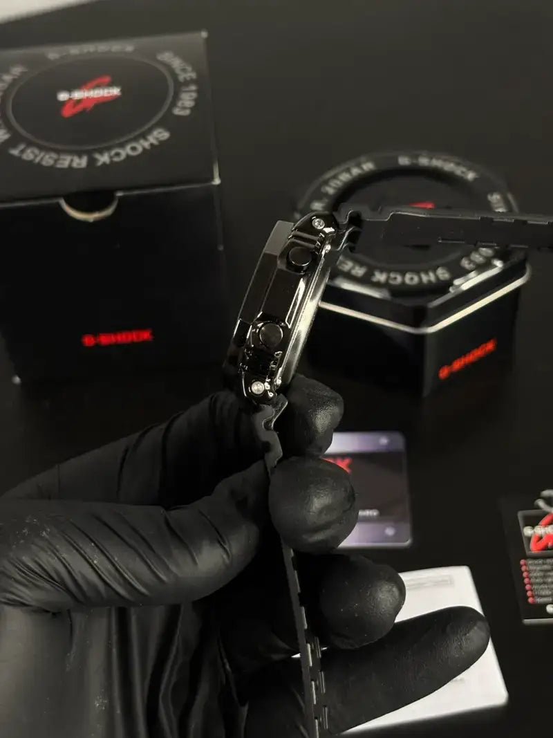 Casio G-Shock GM-2100 Metal dial